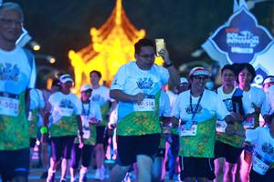 BIB: 503, 514, 041
                            <button type="button" onclick="openModal(22341658)" class="btn btn-primary btn-sm float-right btn-popup" data-toggle="modal" data-target=".modal-high-quality">
                        <i class="fas fa-shopping-cart"></i> Add to Cart
                    </button>
                                            <button type="button" onclick="isThisMe(22341658, true)" class="btn btn-success btn-sm float-right btn-popup btn-isme hidden" data-toggle="tooltip" data-placement="bottom" title="นี่คือรูปของคุณใช่ไหม คลิกที่นี่เพื่อเอาเข้าอัลบั้ม">
                        <i class="fas fa-plus"></i> Add to album
                    </button>
                    <button type="button" onclick="isThisMe(22341658, false)" class="btn btn-warning btn-sm float-right btn-popup btn-isnotme hidden">
                        <i class="fas fa-ban"></i> Remove from album
                    </button>